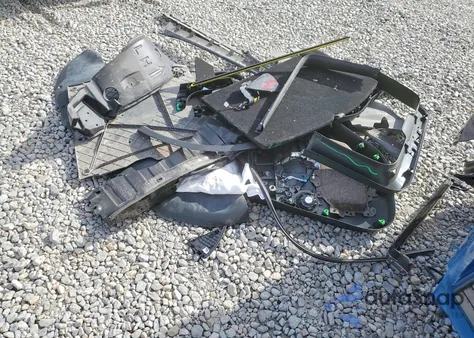 2023 Tesla Model Y z USA, uszkodzony, nr VIN 7SAYGDEE1PF759751